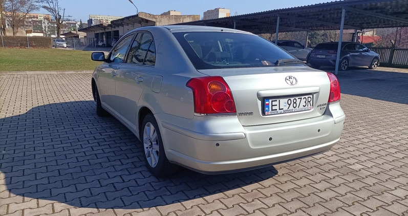 Toyota Avensis cena 11000 przebieg: 191000, rok produkcji 2003 z Łódź małe 79